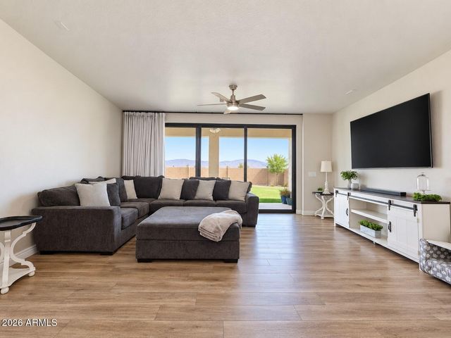 15692 W MEADOWBROOK Avenue, Goodyear, AZ 85395