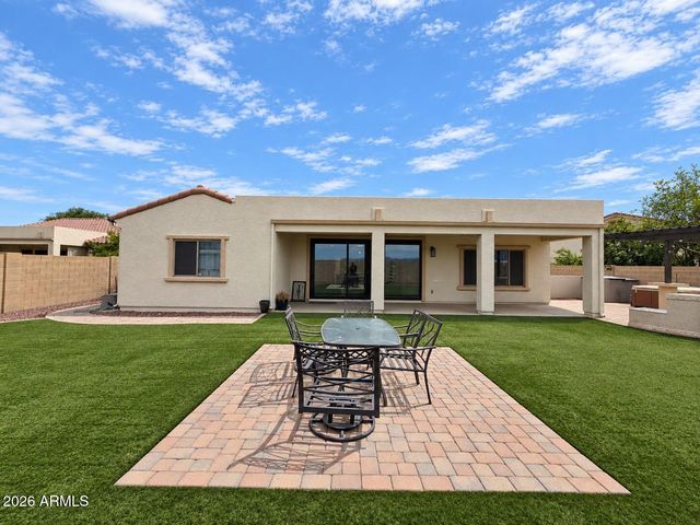 15692 W MEADOWBROOK Avenue, Goodyear, AZ 85395