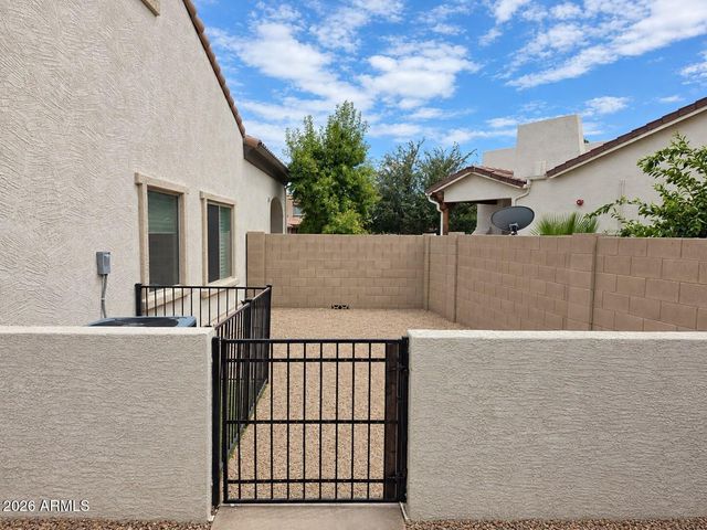15692 W MEADOWBROOK Avenue, Goodyear, AZ 85395