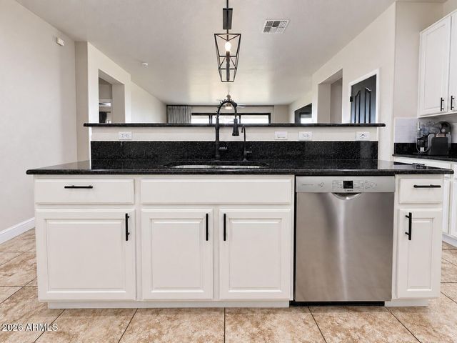 15692 W MEADOWBROOK Avenue, Goodyear, AZ 85395