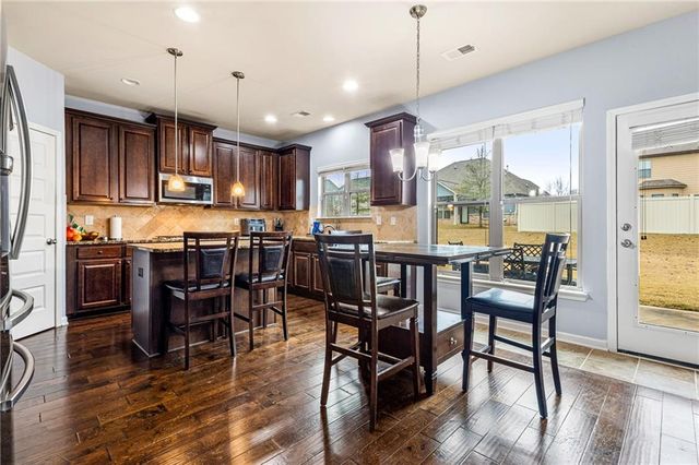 2040 Dickons Garden Lane, Mcdonough, GA 30253