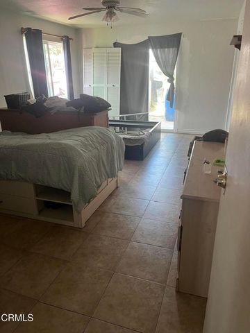 211 Featherstone Street, Oxnard, CA 93030