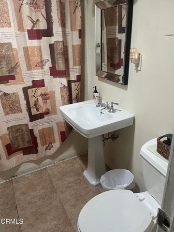 211 Featherstone Street, Oxnard, CA 93030
