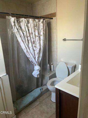 211 Featherstone Street, Oxnard, CA 93030