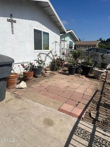 211 Featherstone Street, Oxnard, CA 93030