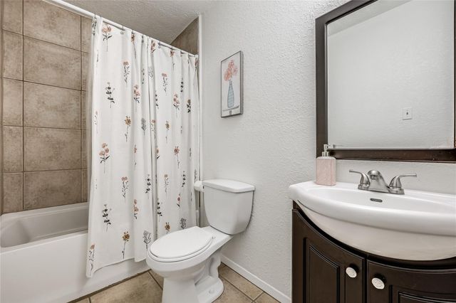 3216 Poe CV 5D, Lago Vista, TX 78645