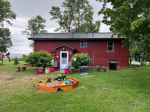 19162 Coho Loop NE, Blackduck, MN 56647