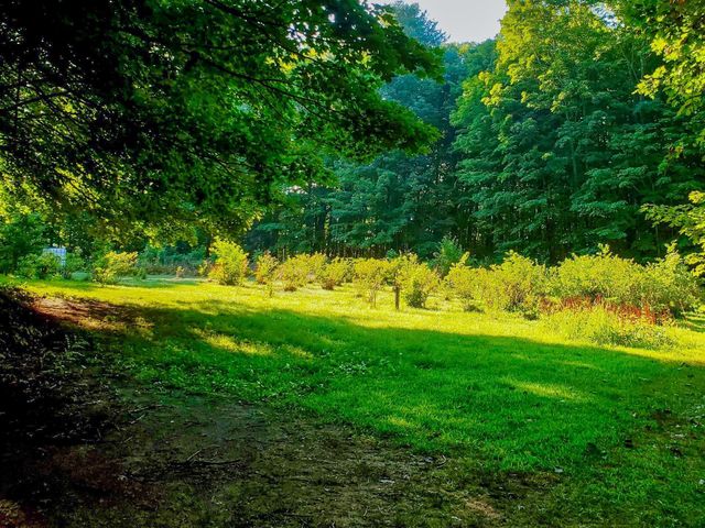 226 Amesbury Road, Kensington, NH 03833