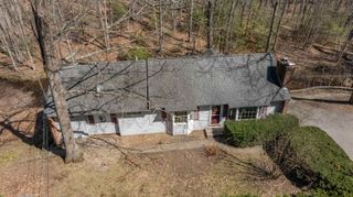 226 Amesbury Road, Kensington, NH 03833
