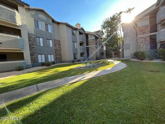 2025 E Campbell Avenue Apt 142, Phoenix, AZ 85016