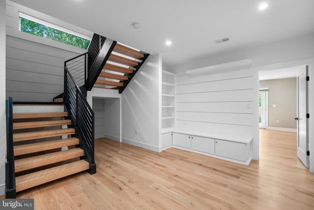 1459 DEWBERRY CT, Mclean, VA 22101
