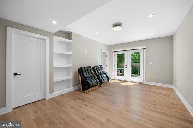 1459 DEWBERRY CT, Mclean, VA 22101