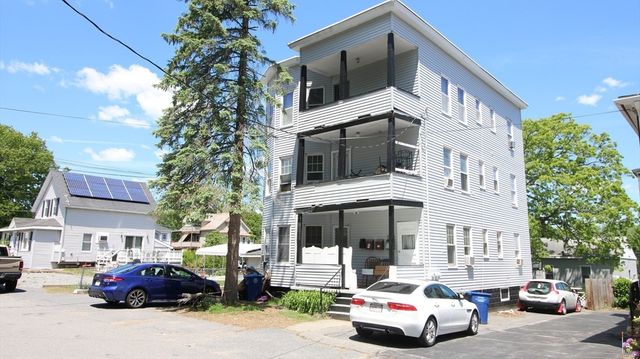 6 Longwood Ave, Leominster, MA 01453