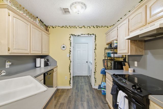 1723 Sully Court, Stephenville, TX 76401