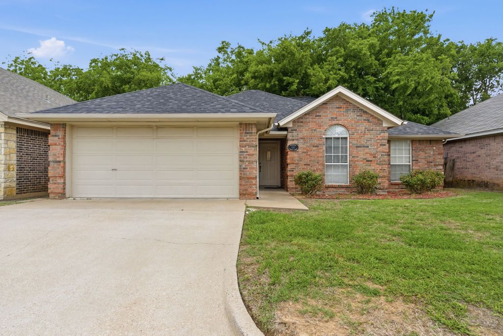 1723 Sully Court, Stephenville, TX 76401