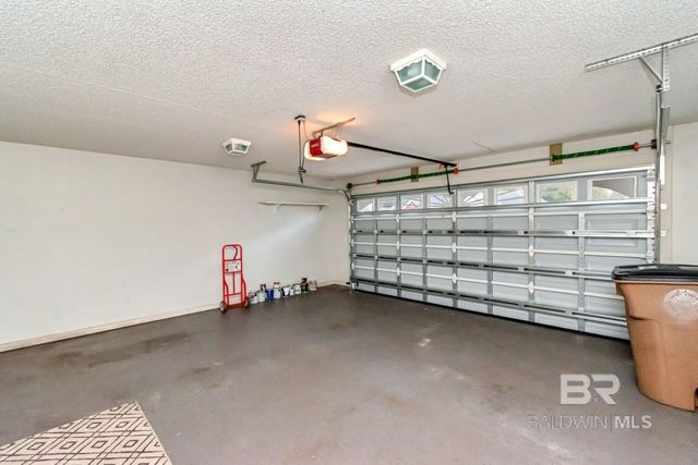 1200 Hillcrest Crossing, Mobile, AL 36695