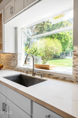 4706 Castle Road, La Canada Flintridge, CA 91011