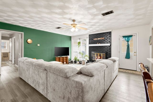 214 S Alexander Avenue, Duncanville, TX 75116