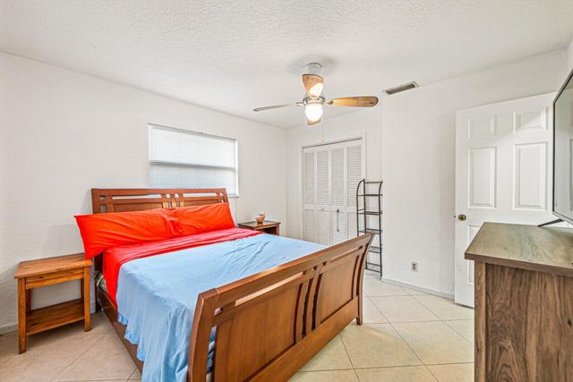 1242 Wyndcliff Drive, Wellington, FL 33414