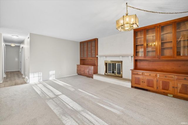 1529 E Dunstan Drive, Bloomington, IN 47401