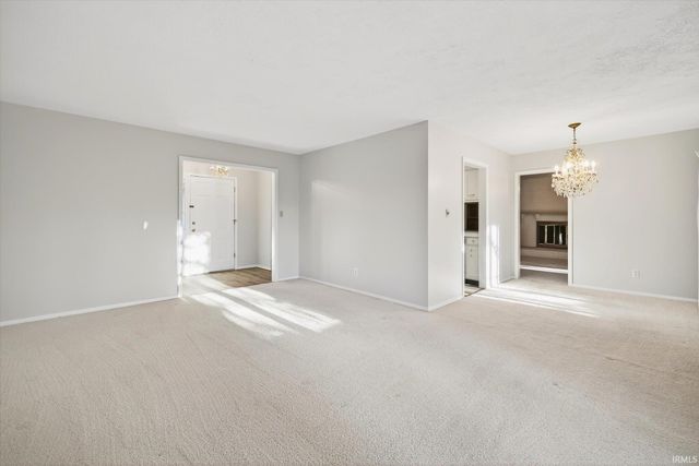 1529 E Dunstan Drive, Bloomington, IN 47401