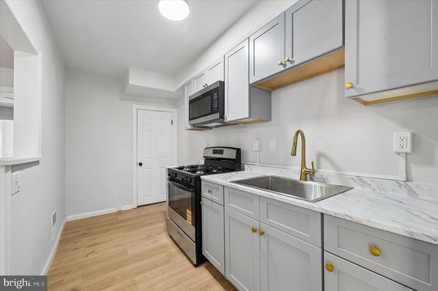 2510 S CARROLL ST, Philadelphia, PA 19142