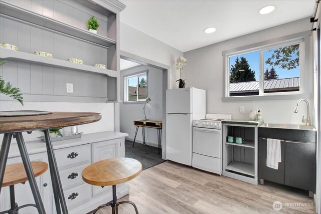 317 S Olympic Avenue, Arlington, WA 98223