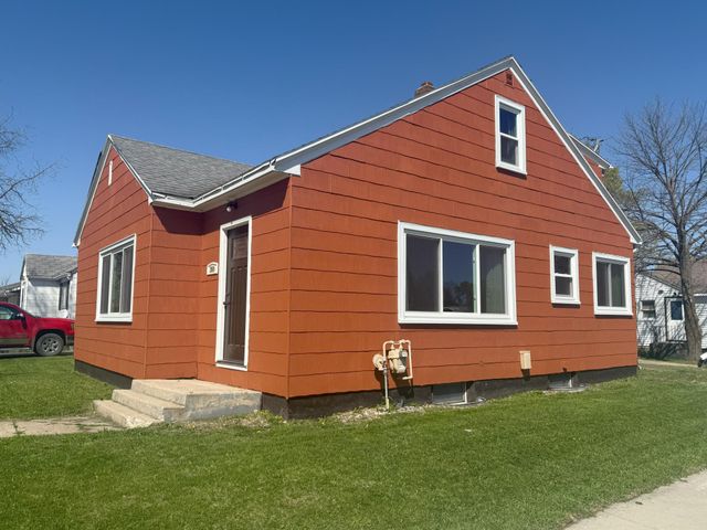 309 3rd Avenue E, Ada, MN 56510