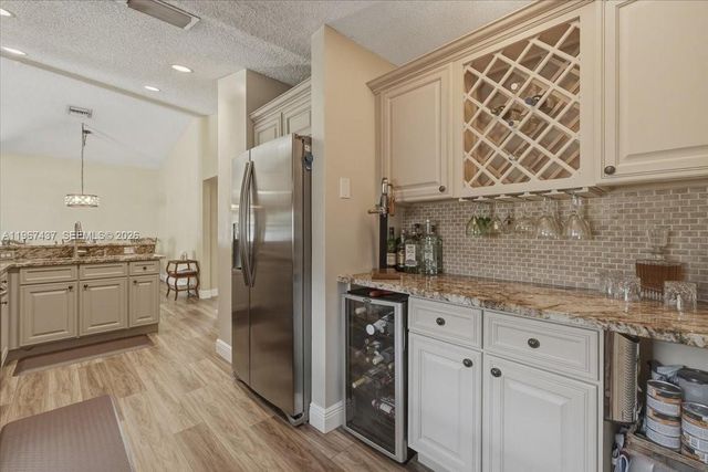 12640 SW 7th Pl, Davie, FL 33325