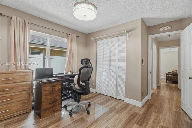 12640 SW 7th Pl, Davie, FL 33325