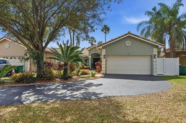 12640 SW 7th Pl, Davie, FL 33325