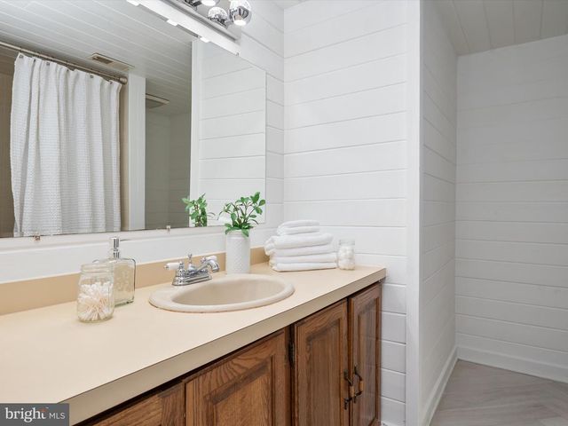 1486 DOWNHAM MARKET, Annapolis, MD 21401