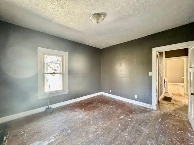 225 Elmhurst Road, Dayton, OH 45417