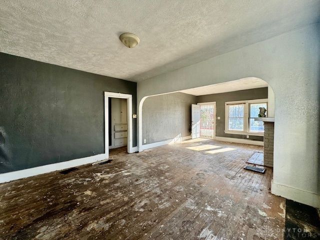 225 Elmhurst Road, Dayton, OH 45417