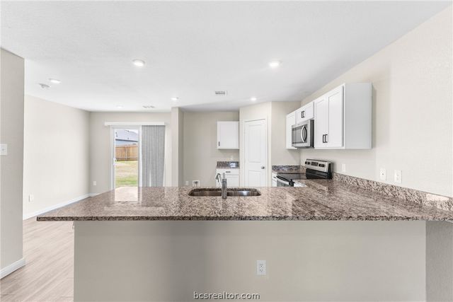 6044 Toby Bend, Bryan, TX 77807