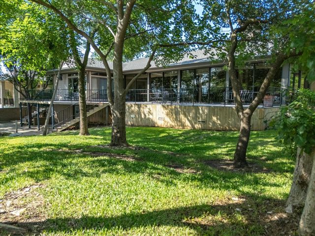 1509 Lakeview Court, Granbury, TX 76048