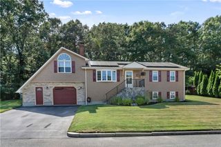 139 Ray Avenue, Woonsocket, RI 02895