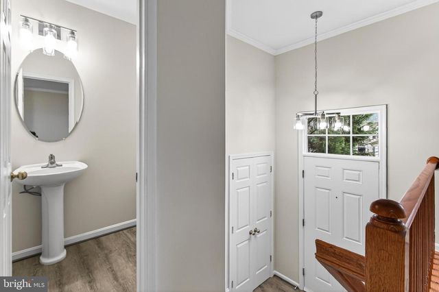 9725 CHESHIRE RIDGE CIR, Manassas, VA 20110