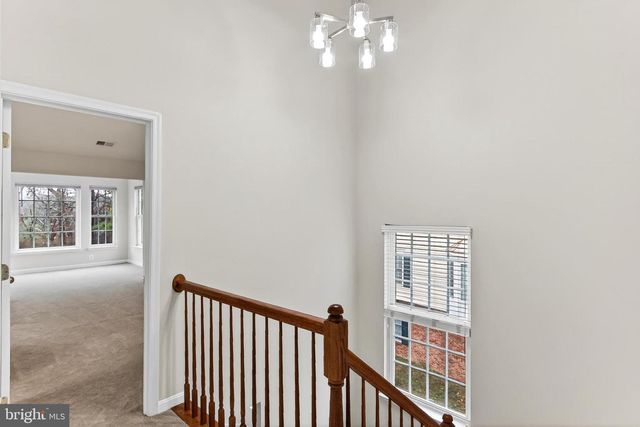 9725 CHESHIRE RIDGE CIR, Manassas, VA 20110