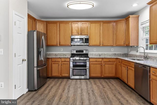 9725 CHESHIRE RIDGE CIR, Manassas, VA 20110