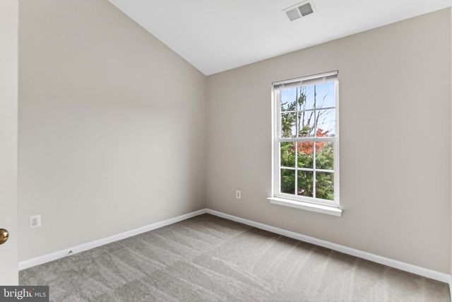 9725 CHESHIRE RIDGE CIR, Manassas, VA 20110