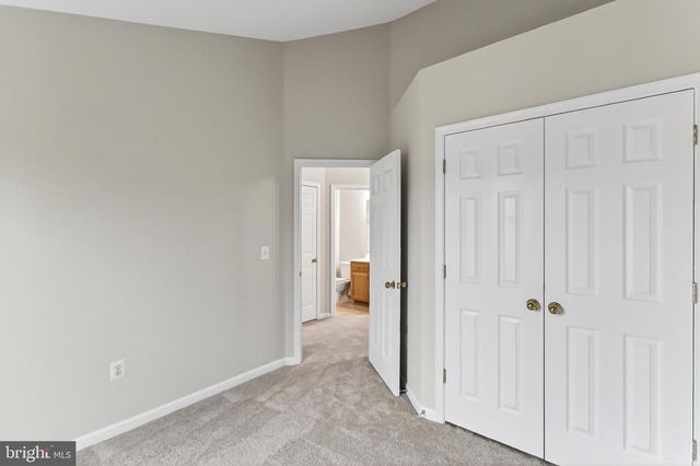 9725 CHESHIRE RIDGE CIR, Manassas, VA 20110