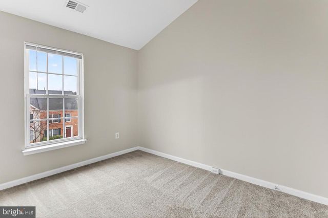 9725 CHESHIRE RIDGE CIR, Manassas, VA 20110