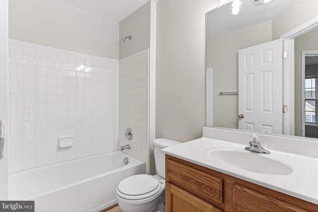 9725 CHESHIRE RIDGE CIR, Manassas, VA 20110