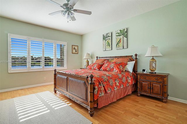 2687 Clipper Cir, West Palm Beach, FL 33411