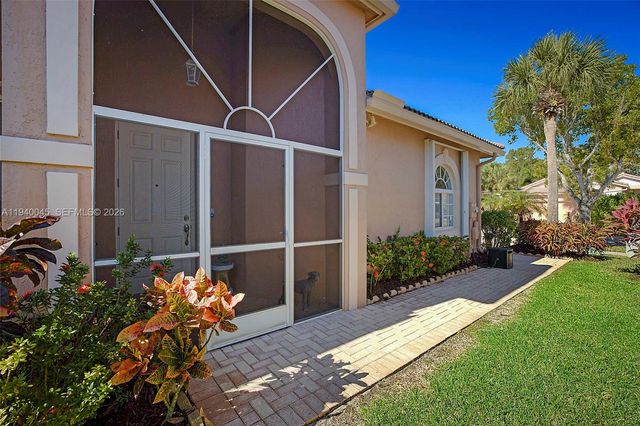 2687 Clipper Cir, West Palm Beach, FL 33411