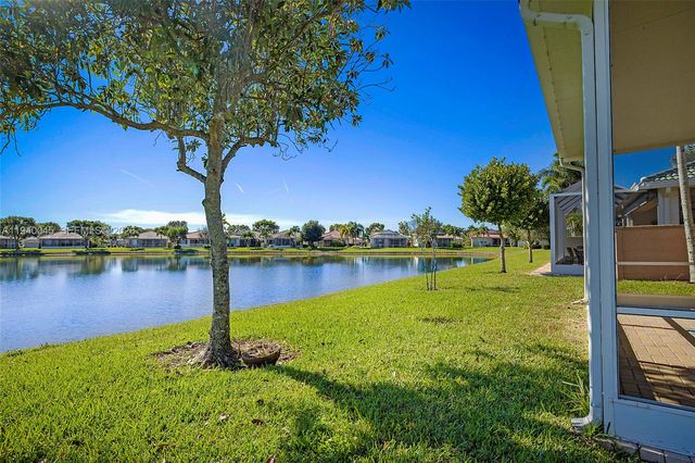 2687 Clipper Cir, West Palm Beach, FL 33411