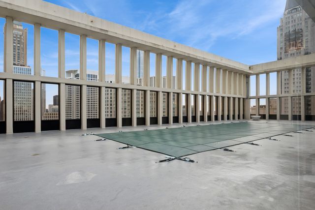 100 E Walton Street 18D, Chicago, IL 60611