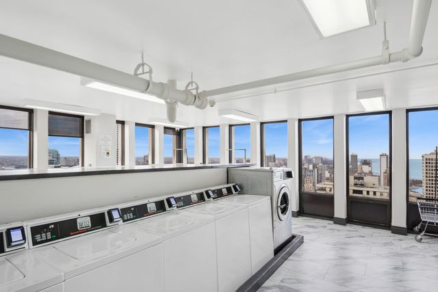 100 E Walton Street 18D, Chicago, IL 60611