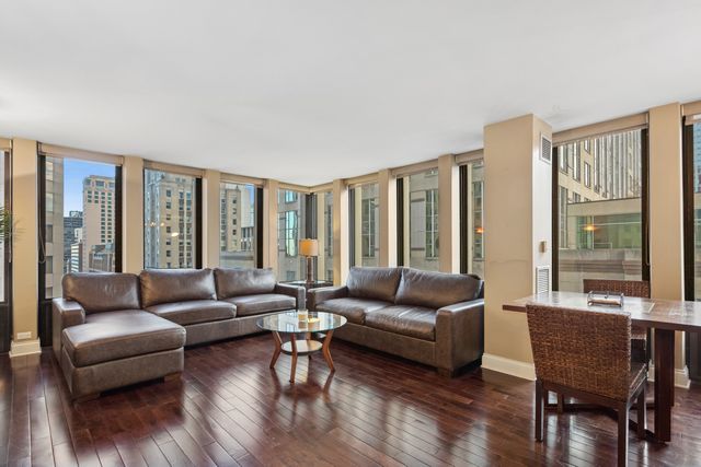 100 E Walton Street 18D, Chicago, IL 60611